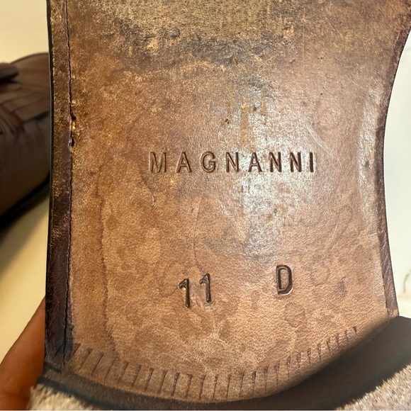 Magnanni Men\'s Brown Leather
Tassel Loafers Size 11 Nice Condition main image 8
